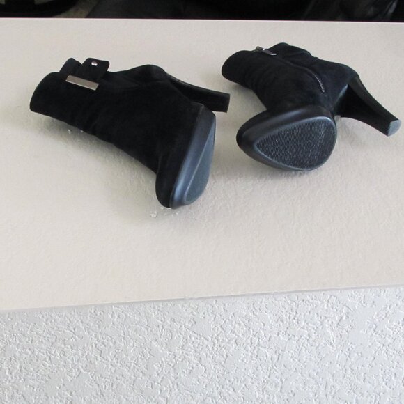 Aquatalia Black Suede Waterproof Booties Seen On Kate Middleton - Picture 9 of 12